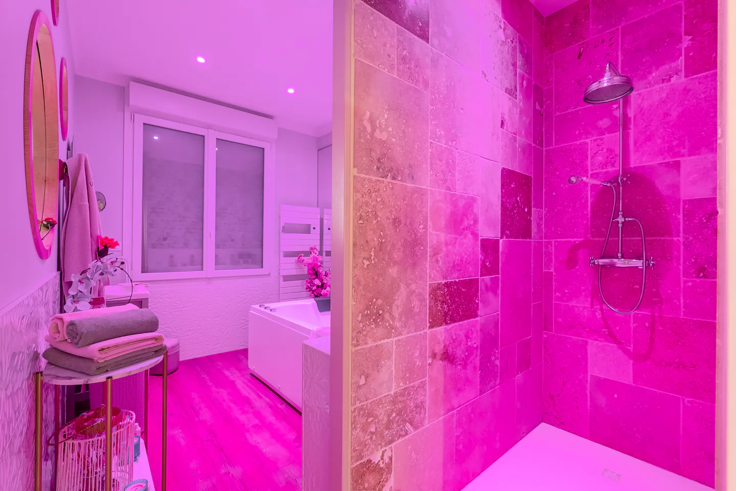 La Bulle Romantique, gîte spa à Calais - photo 3 sur 12