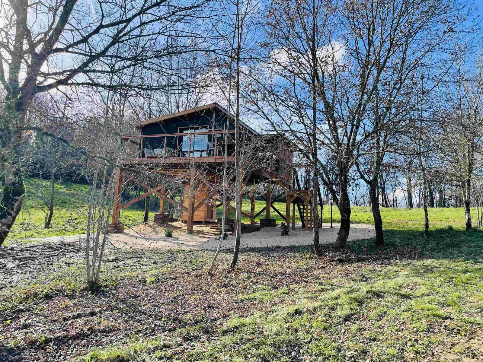 La Cabane Feu de Forêt, cabane à Cardeilhac - photo 2 sur 12