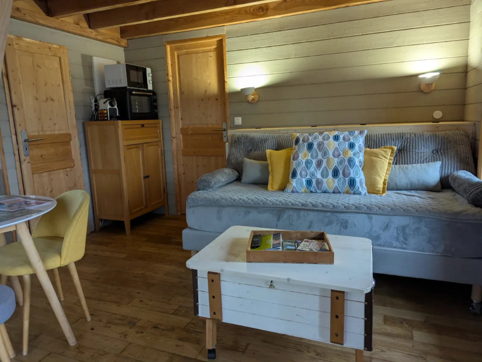 La Cabane Lagom - Cabane avec bain nordique au bord du canal (Chassey, Côte-d'Or)