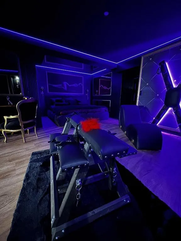 La Clef des Secrets, love room à La Palme - photo 3 sur 11