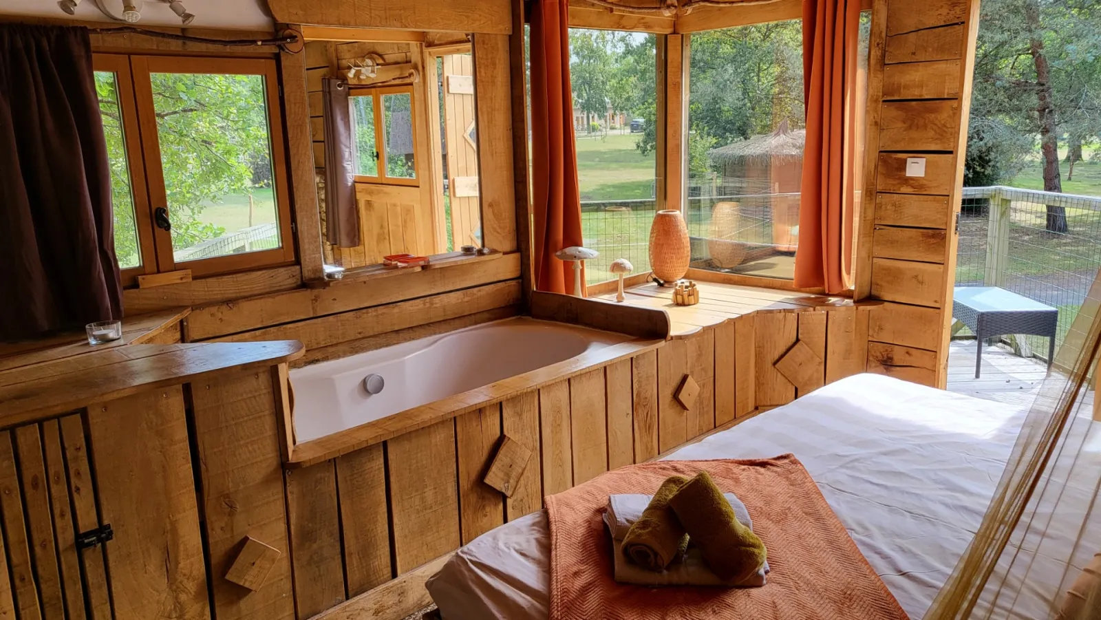 LA DUO SPA, cabane à Fère-en-Tardenois - photo 3 sur 8