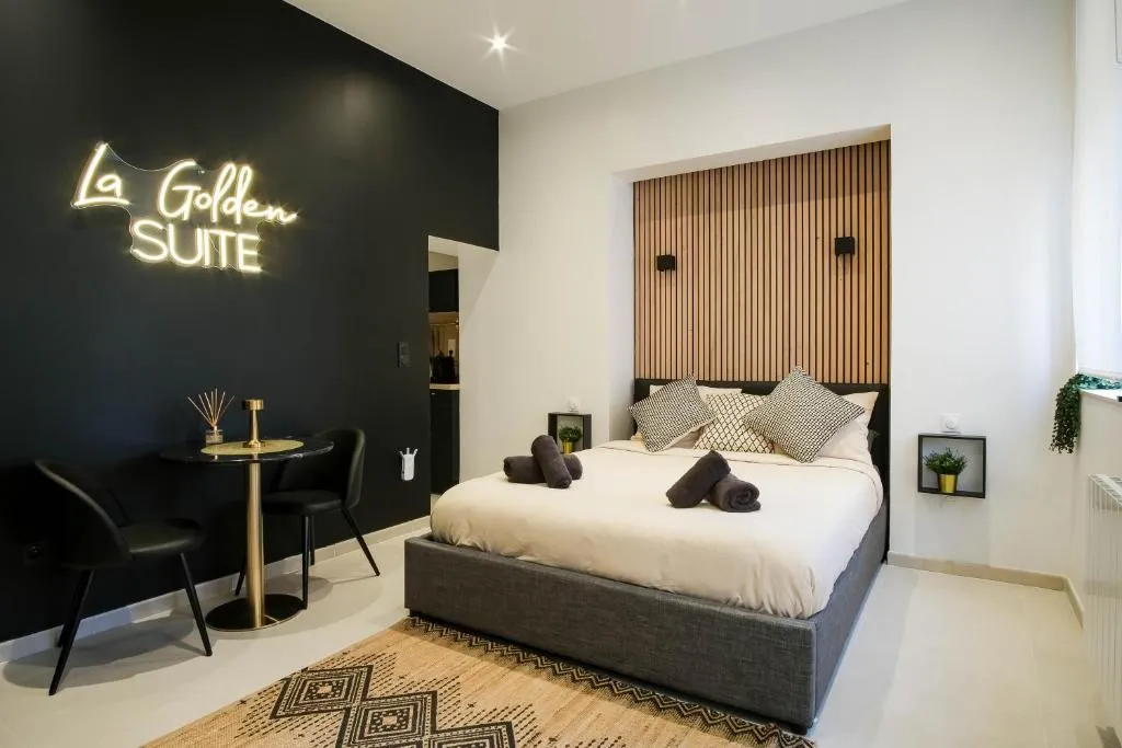 La Golden Suite, gîte avec spa à Cambrai - photo 2 sur 12