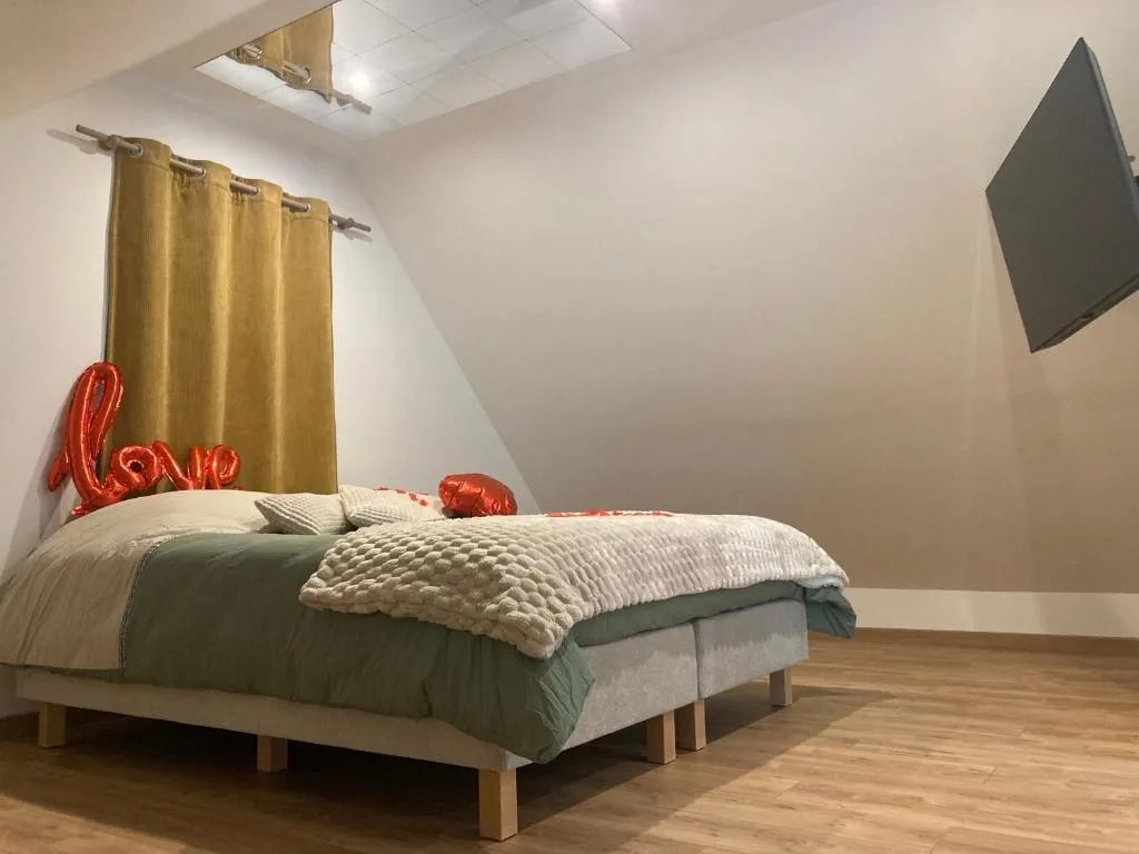 La Maison du Bonheur, gîte avec spa à Rœux - photo 2 sur 12