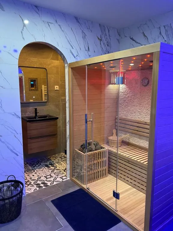 La Nuit de Rêve, suite 1, gîte avec spa à Crouy - photo 3 sur 7