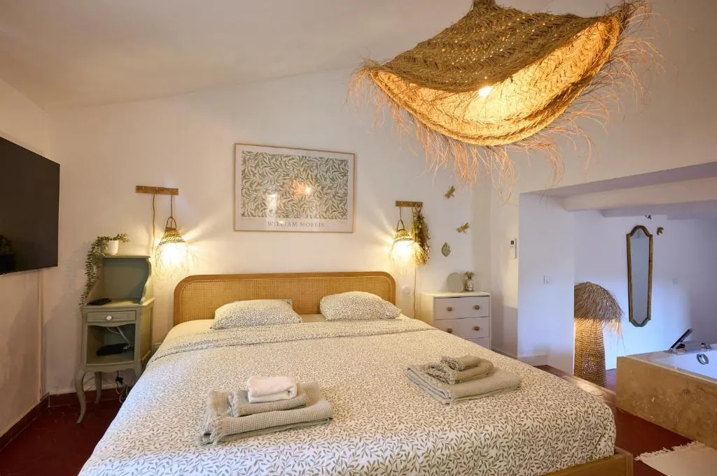 La Recampado, gîte avec spa à Bormes-les-Mimosas - photo 2 sur 12