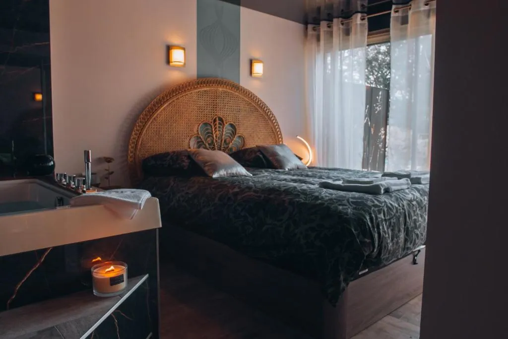 La Ronde des Bois, gîte avec spa à Mellecey - photo 2 sur 12