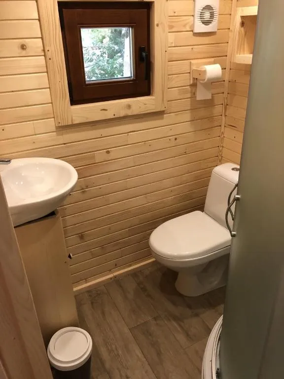 La Roulotte d'Émilie, gîte avec spa à Beurlay - photo 3 sur 10