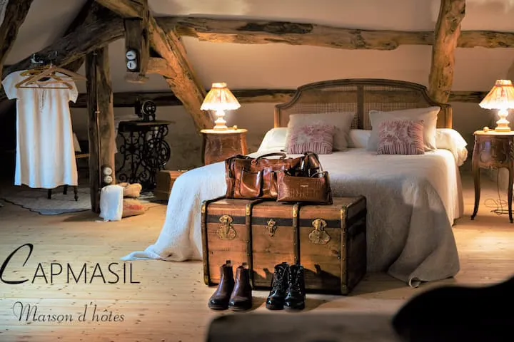 La Suite 1900 - Suite de charme avec jacuzzi et massages (Virac, Tarn)