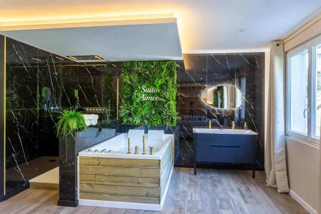 La Suite Aimée, gîte avec spa à Angoulême - photo 3 sur 12