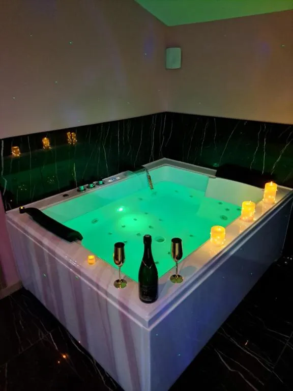 La suite d'Élise, gîte avec spa à Grumesnil - photo 2 sur 12