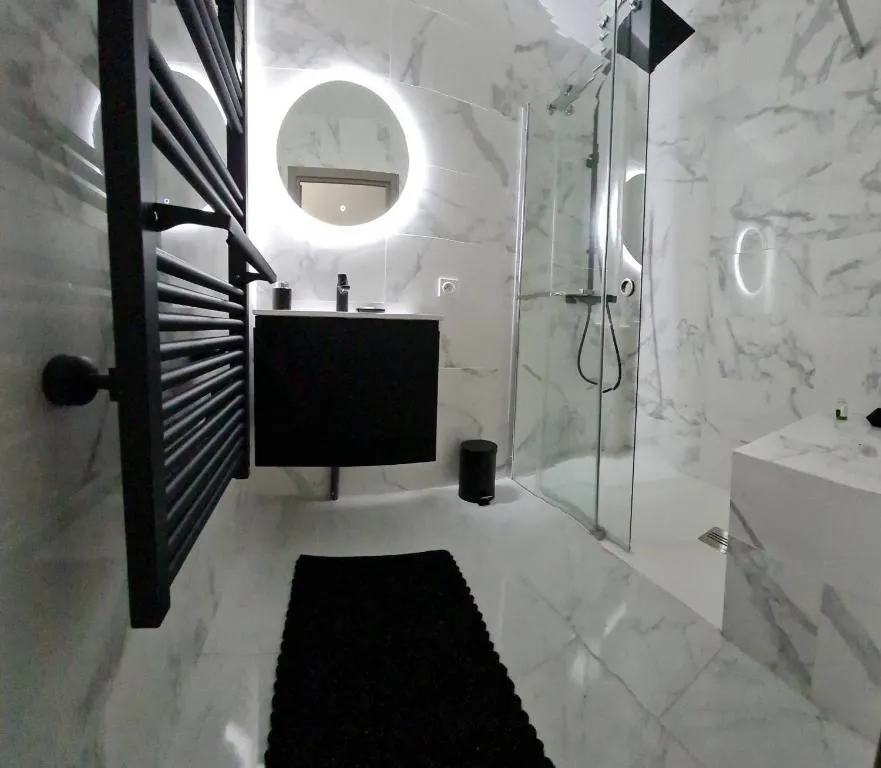 La Suite d'Ysis, gîte avec spa à Saint-Étienne - photo 3 sur 12