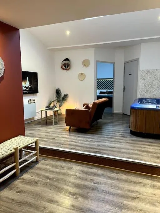 La Suite de Muret - Appartement avec jacuzzi et sauna (Muret, Haute-Garonne)