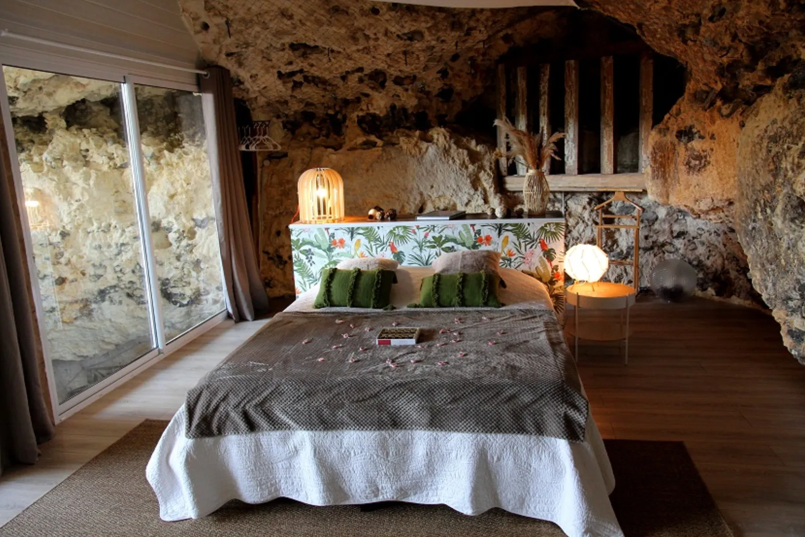 La Suite des Fouleries - Loft troglodyte avec jacuzzi et sauna (Châteaudun, Eure-et-Loir)