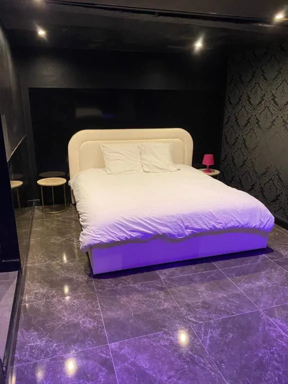 La Suite Marylin, gîte avec spa à Riom - photo 2 sur 12