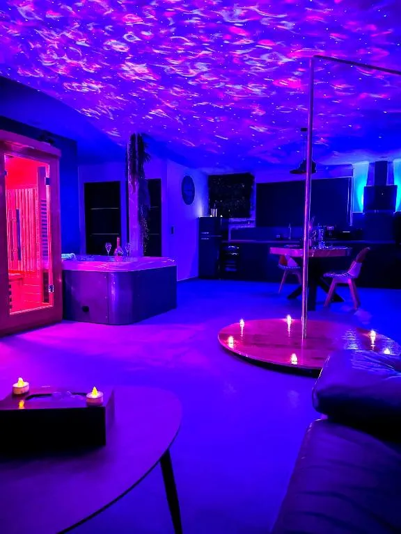 La Villa des Charmes - Villa avec sauna et jacuzzi près du Cap d'Agde (Vias, Hérault)