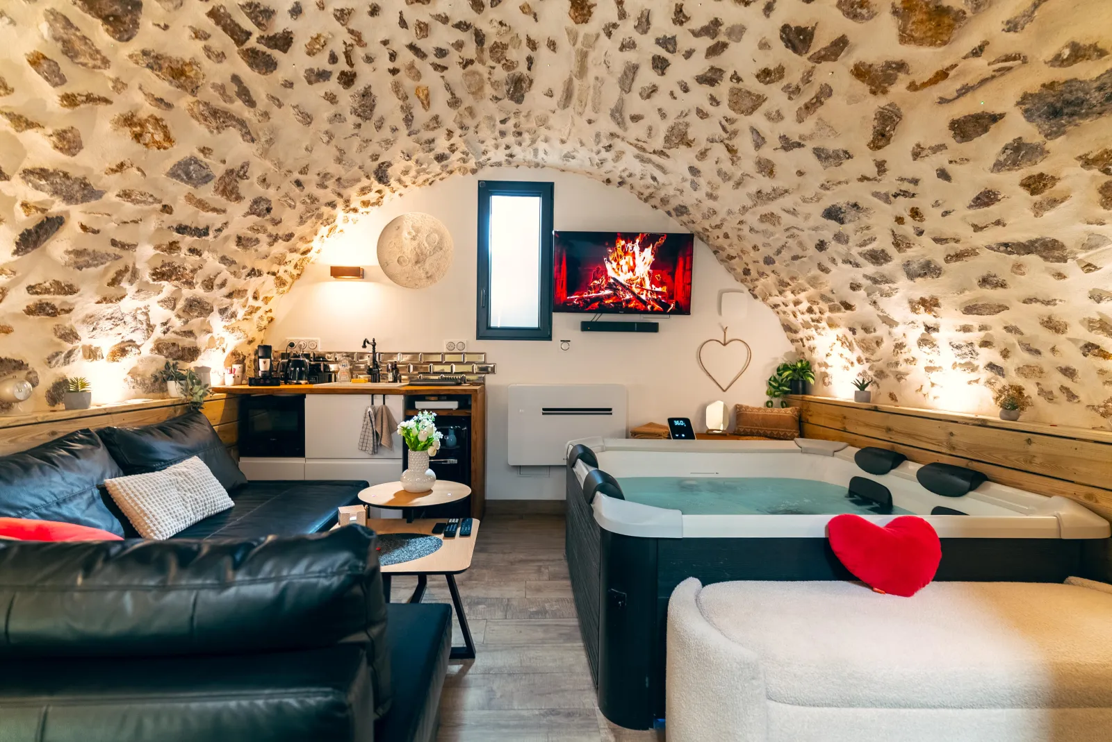 La Voûte Étoilée & Spa, hébergement insolite à Trilport - photo 3 sur 12