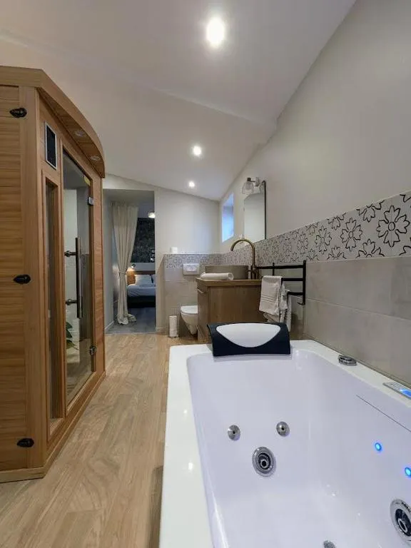 Le Bohème, gîte avec spa à Riorges - photo 3 sur 12