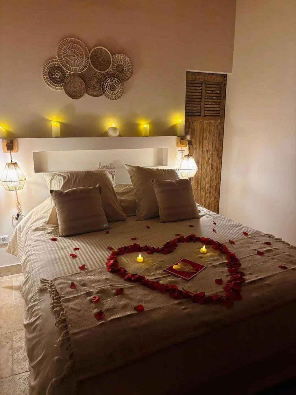 Le Cabanon Spa, love room à Arles - photo 3 sur 12