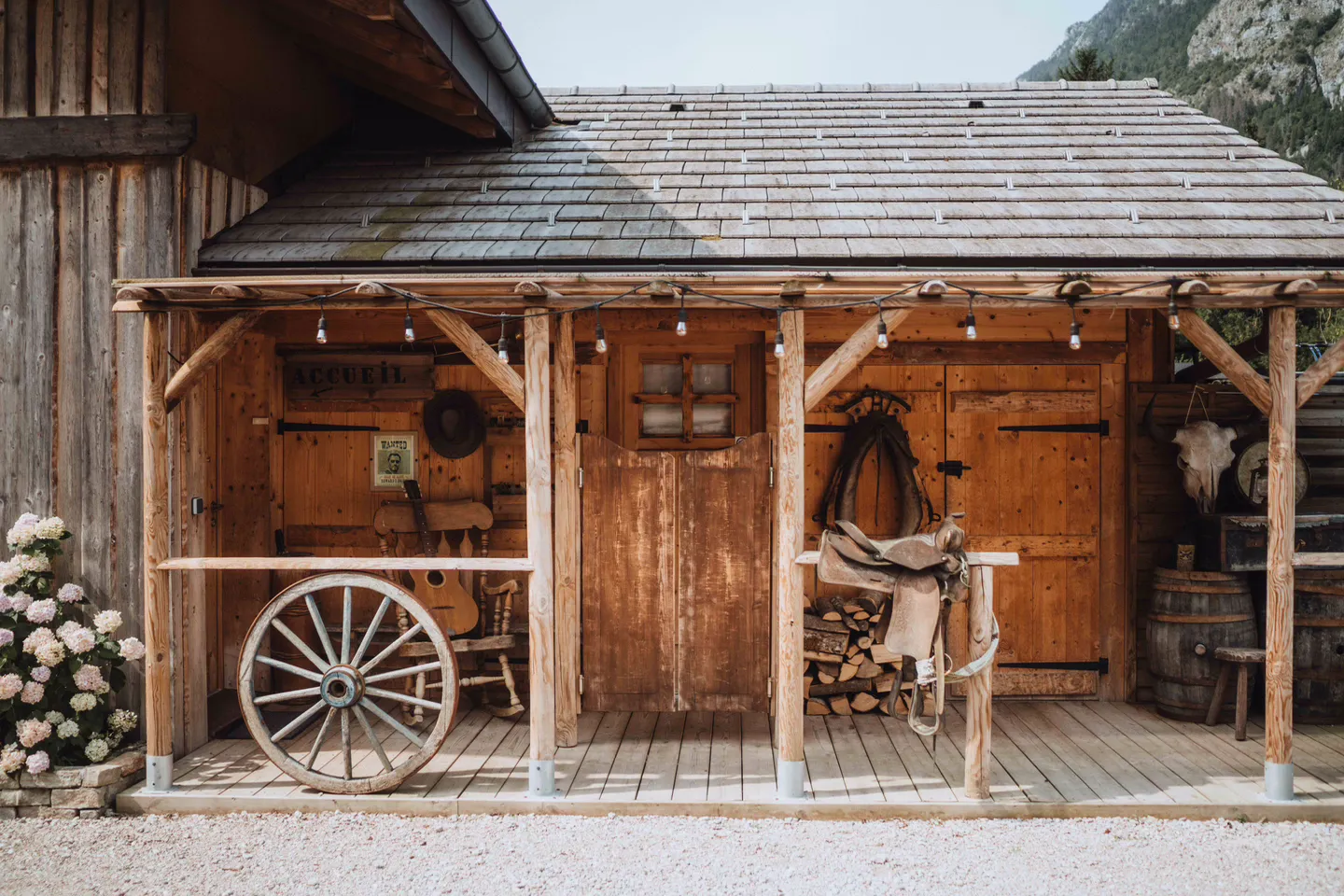 Le Chalet Saloon - Chalet avec jacuzzi privatif (Le Biot, Haute-Savoie)
