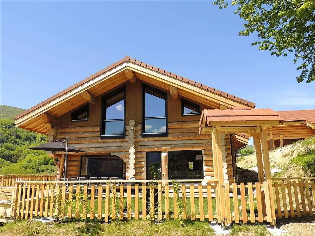 Le Chalimont, gîte avec spa à Rencurel - photo 2 sur 12