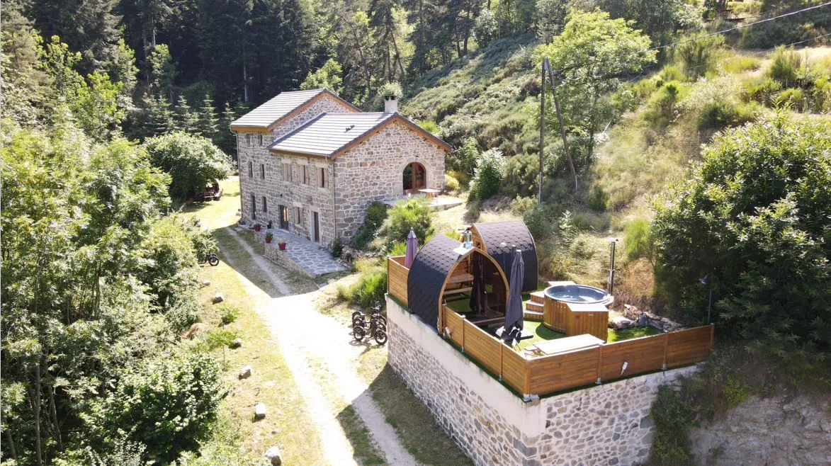 Le Cocon du Vivarais, hébergement insolite à Rochepaule - photo 2 sur 12