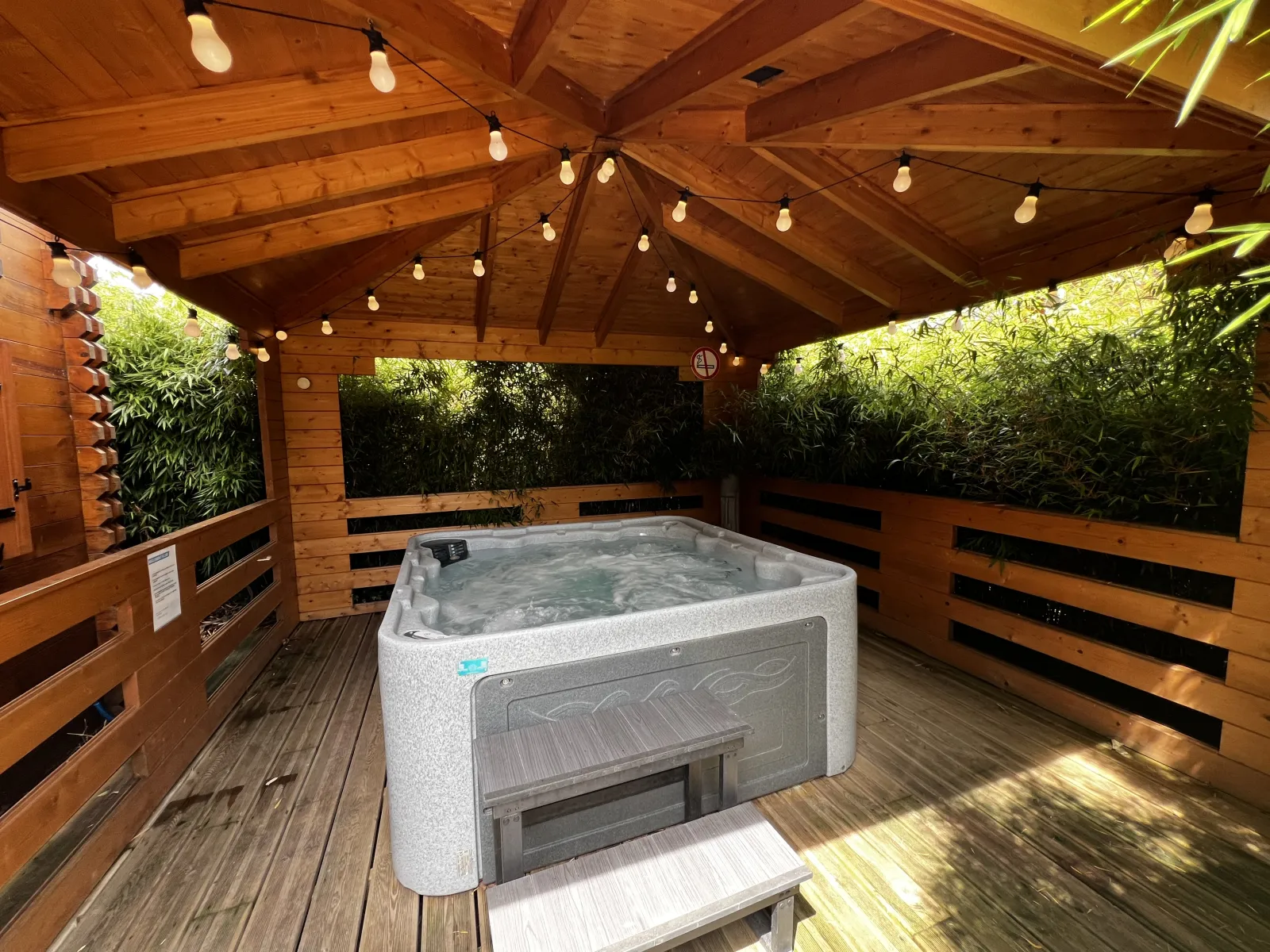 Le Cottage avec spa privatif n°1, gîte spa à Tréguidel - photo 2 sur 12