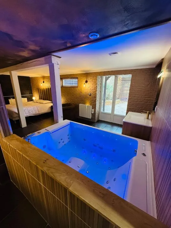 Le Cupidon & Spa, gîte avec spa à Pont-Sainte-Maxence - photo 2 sur 12