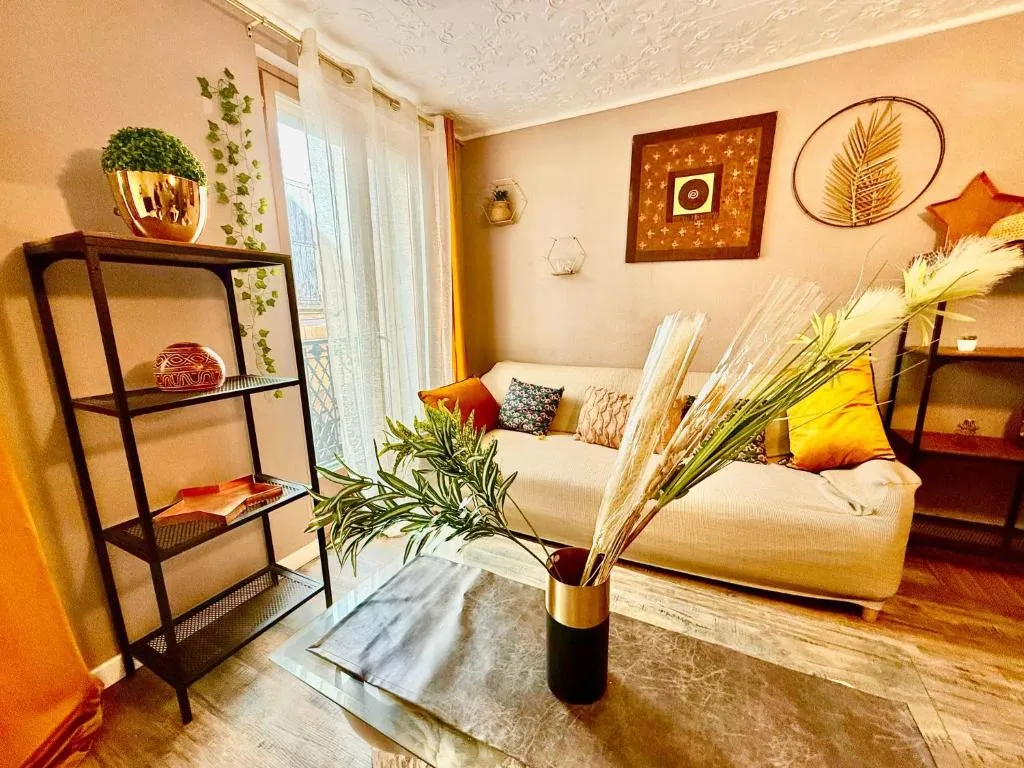 Le Jacuzzi Room, gîte avec spa à Perpignan - photo 2 sur 12