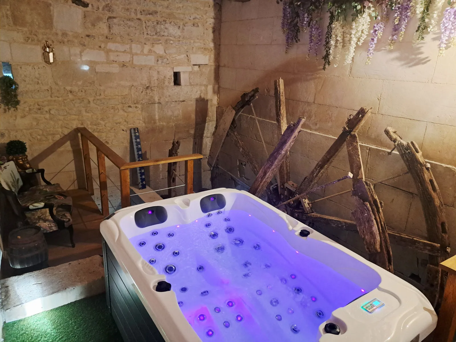 Le Logis du Meunier - Gîte dans un moulin avec spa privatif (Champagnac, Charente-Maritime)