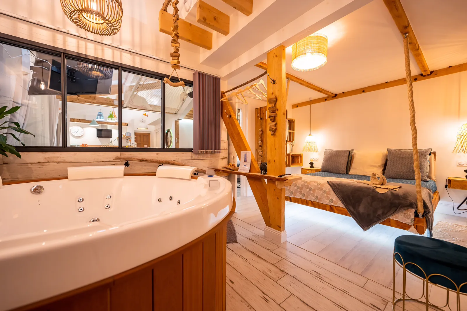 Le Maréchal Duplex - Duplex avec jacuzzi dans la chambre (Caen, Calvados)