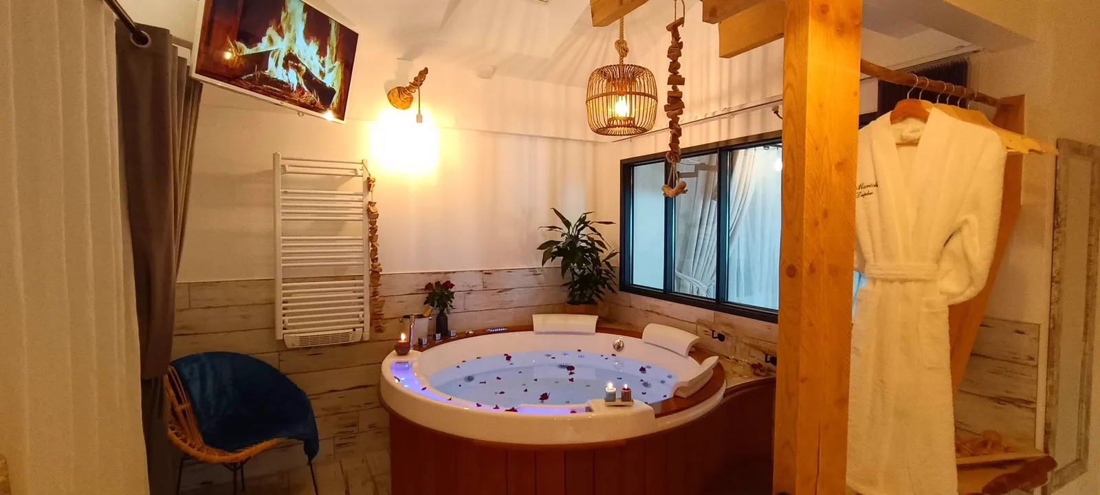 Le Maréchal Duplex, gîte spa à Caen - photo 3 sur 12