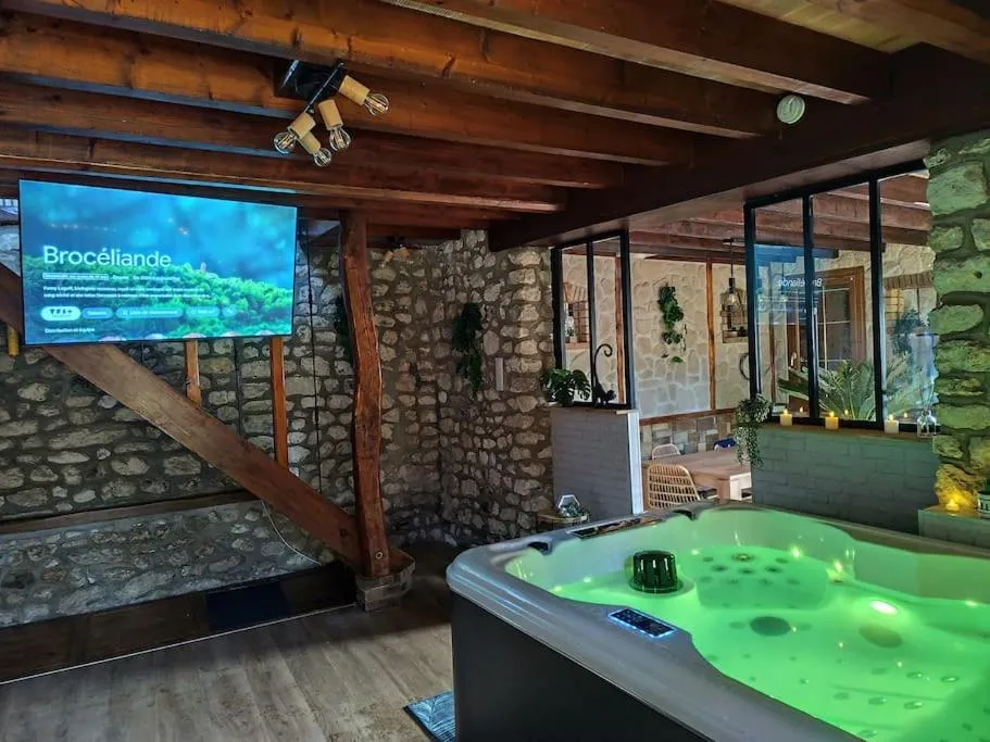 Le Petit Paradis, gîte avec spa à Bouafles - photo 3 sur 12