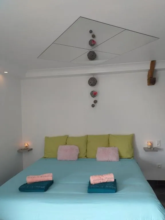 Le Ptit Spa de l'Abbaye - Suite avec spa privé et petit-déjeuner (Lonlay-l'Abbaye, Orne)