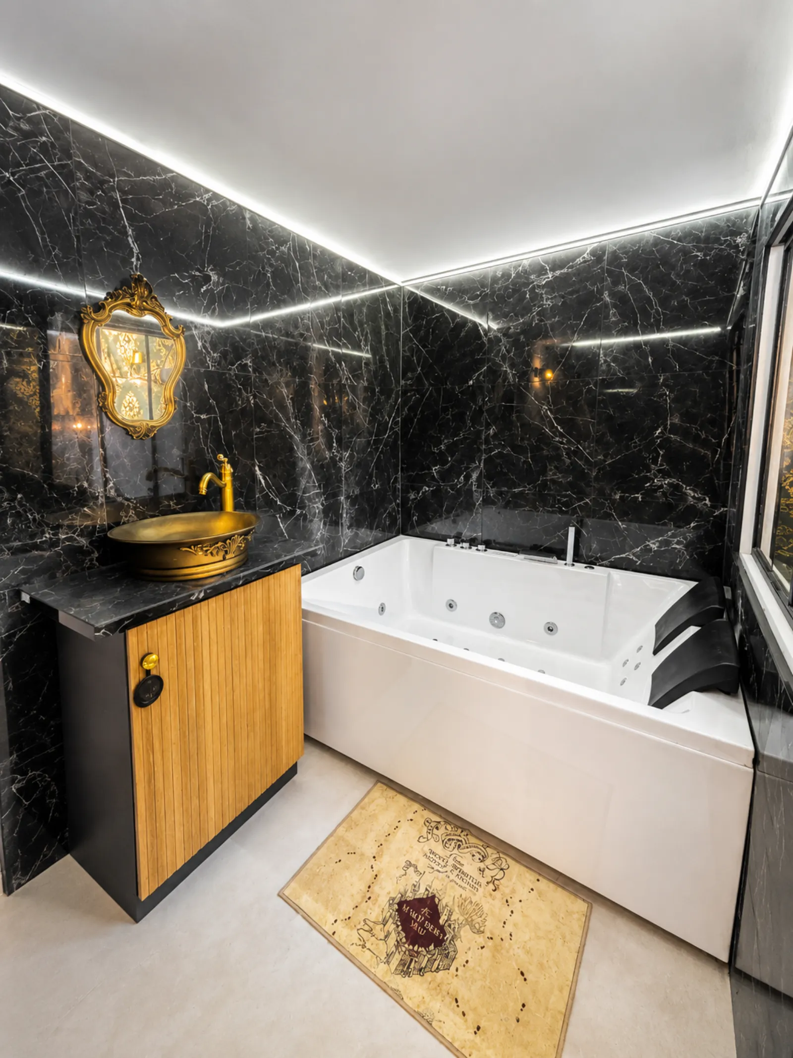 Le Repaire du Sorcier, chambre à thème à Caumont-sur-Durance - photo 3 sur 12
