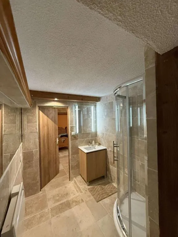 Le Savoyard, gîte avec spa à Bellevaux - photo 3 sur 12