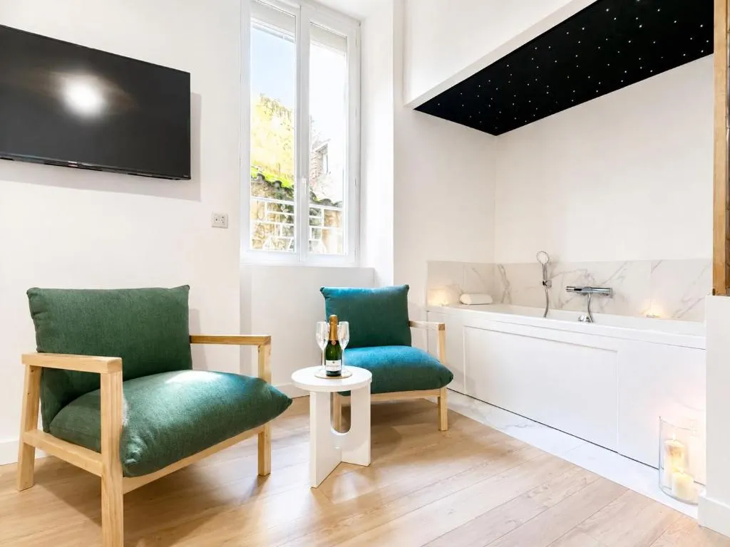 Le Spa Étoilé - Appartement avec balnéo et sauna privatif (Mont-de-Marsan, Landes)