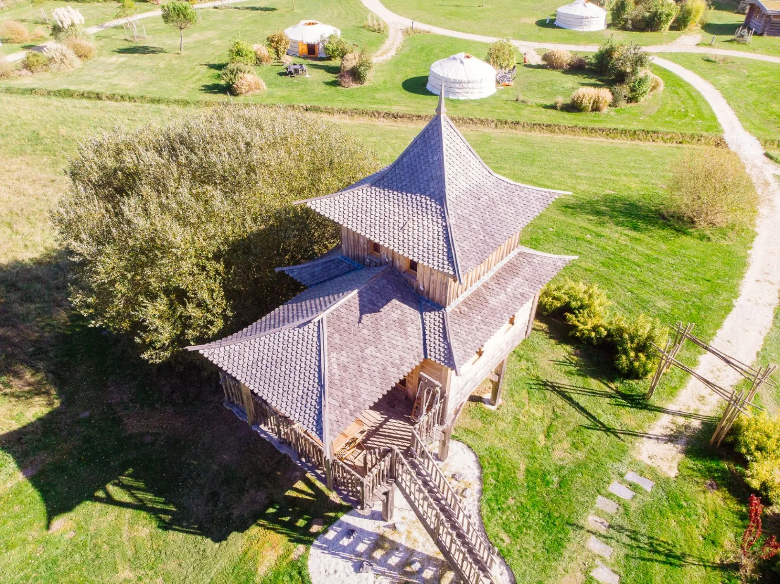 Le Temple d'Emei & Spa privatif, cabane à Le Nizan - photo 3 sur 12