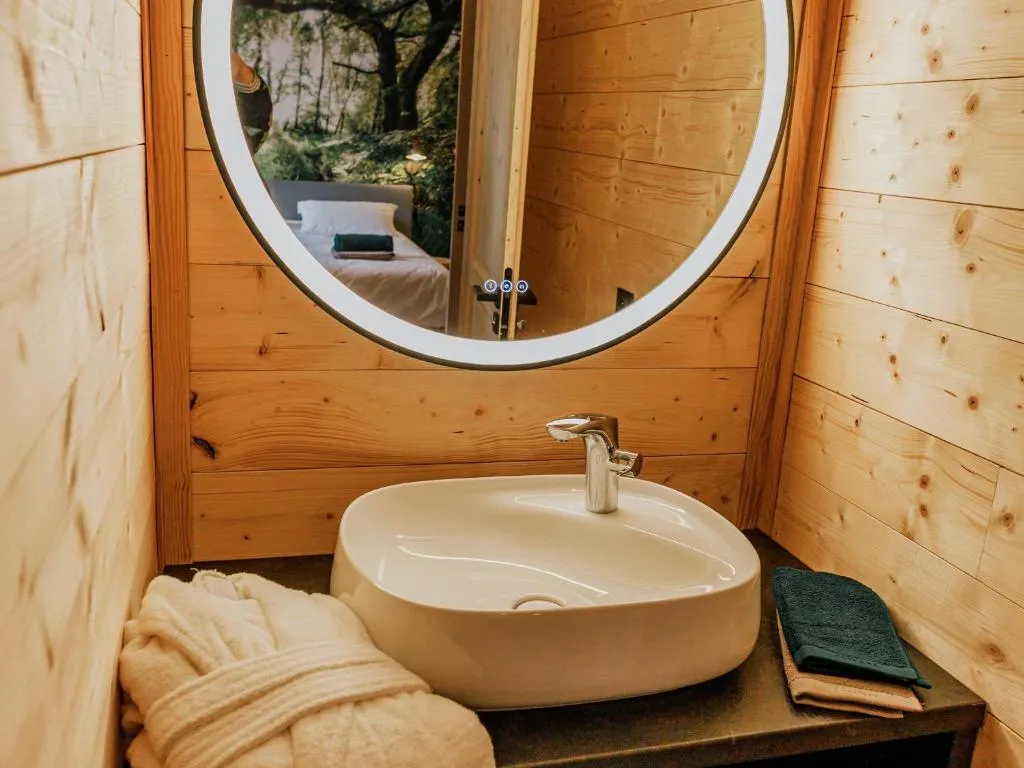 Lodge bain à remous du golf, gîte avec spa à Le Chambon-sur-Lignon - photo 3 sur 12