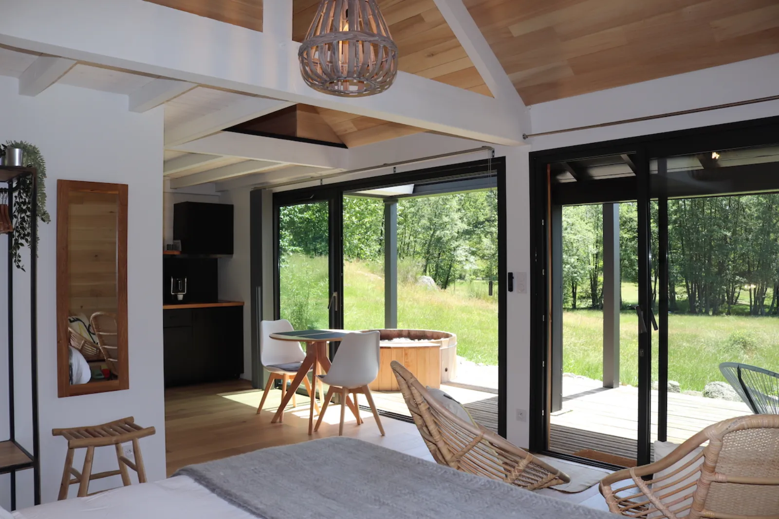 Lodge Spa privatif Parenthèse, cabane à Marchal - photo 2 sur 11