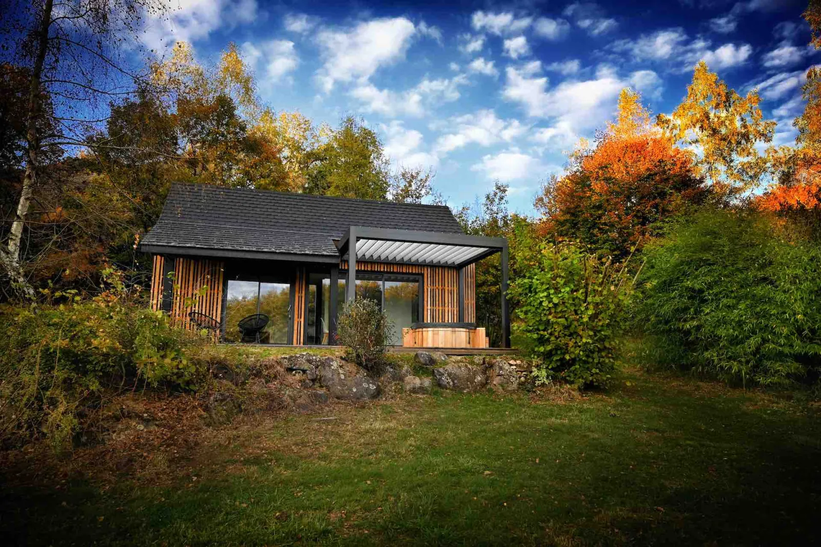 Lodge Spa privatif Sérénité - Écrin d'Auvergne Lodges et Spa (Marchal, Cantal)