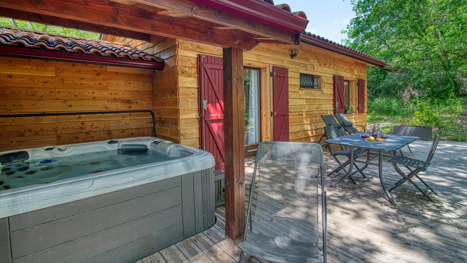 Lodge & Spa - Cabane avec spa privatif en forêt (Puygaillard-de-Quercy, Tarn-et-Garonne)
