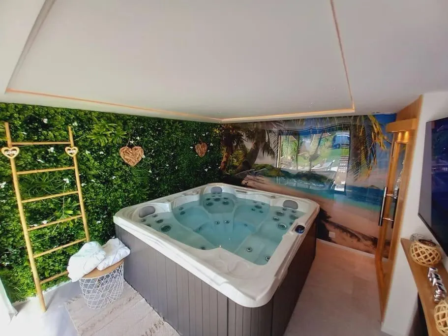 Lodge Sweety Spa, gîte avec spa à Neufchâtel-en-Bray - photo 3 sur 12