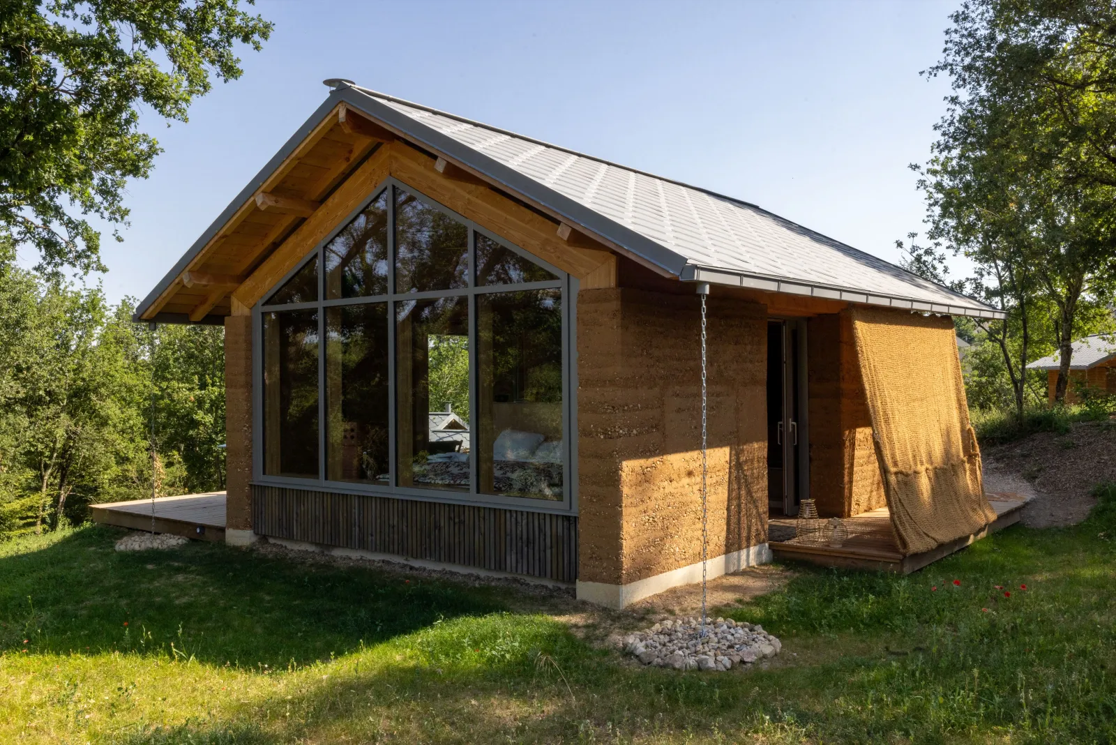 Lodge TERRE - Écolodge sous un chêne avec bain nordique (Sauveterre-de-Rouergue, Aveyron)