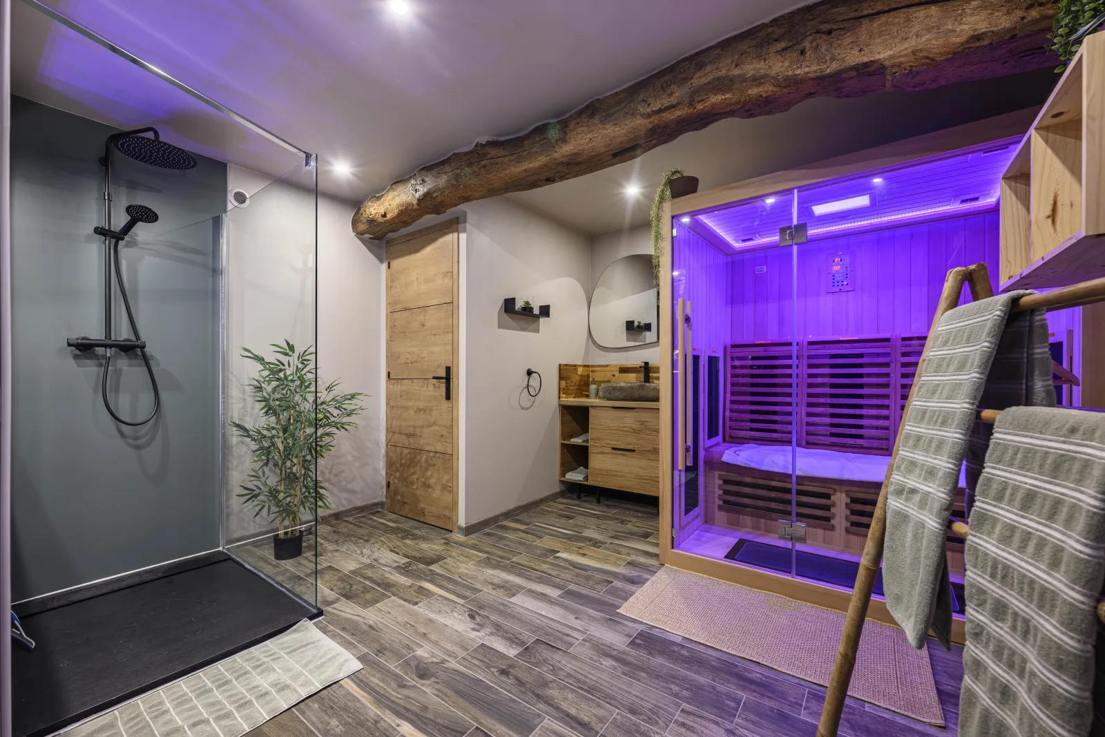 Loft Amazone, gîte avec spa à Saint-Clair-sur-les-Monts - photo 3 sur 5