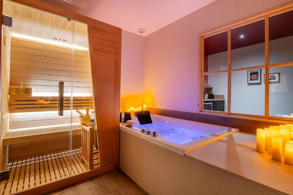 Loft de Charme L'Attirance, gîte avec spa à Cholet - photo 3 sur 12