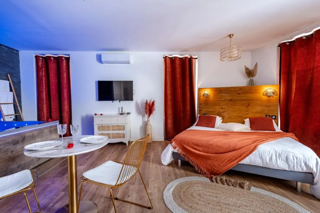Loft Spa Noctambulles, gîte avec spa à Hyères - photo 2 sur 12