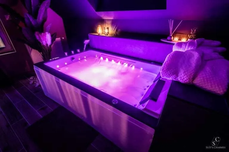 Loft Suit's Charmes - Spa, sauna et lit king size près de Belfort (Danjoutin, Territoire de Belfort)
