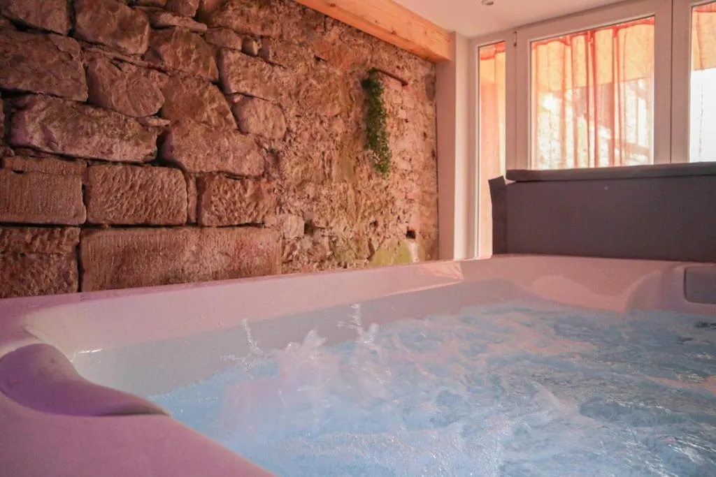 Love and Spa, love room à Wentzwiller - photo 2 sur 12