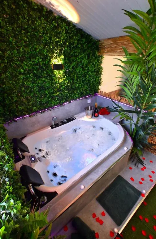 Love in Jungle, gîte avec spa à Le Barcarès - photo 3 sur 12