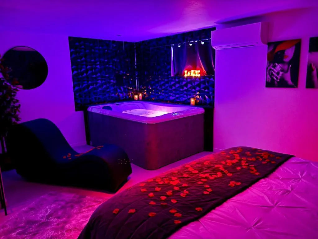 Love room spa de Sanary, love room à Sanary-sur-Mer - photo 2 sur 11